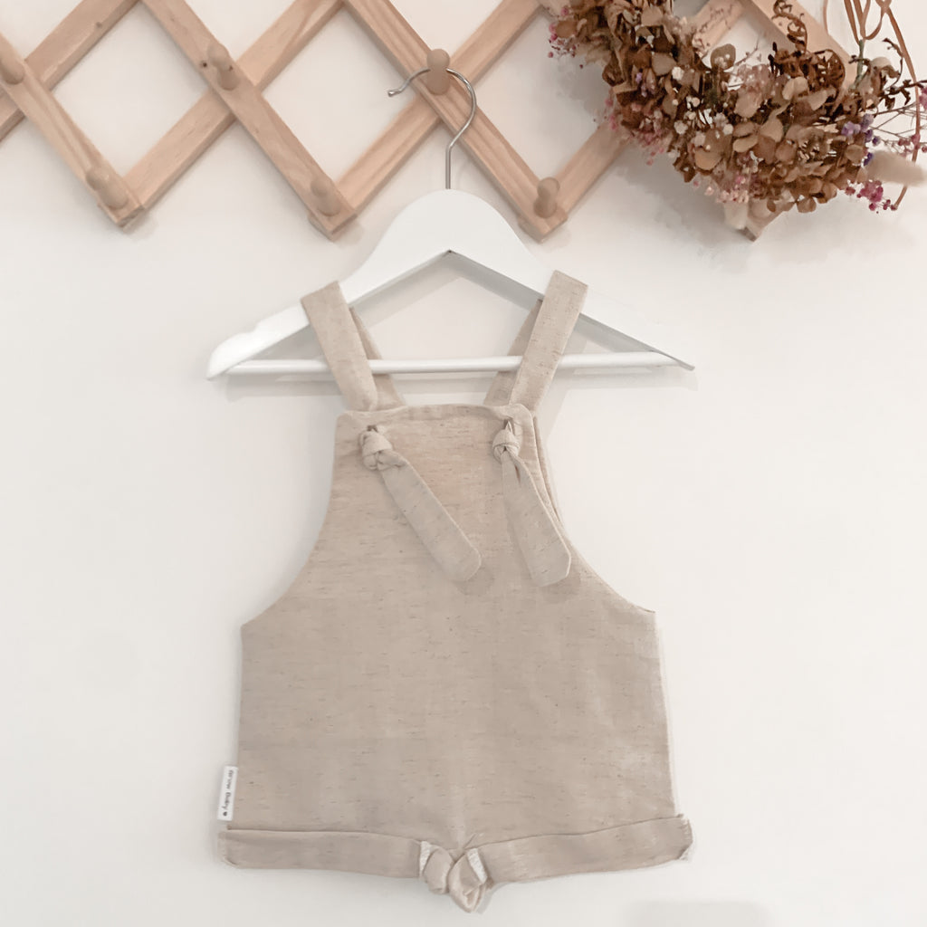 Handmade in Coffs Harbour, NSW, Australia, these oatmeal linen overalls have been thoughtfully designed for growing children. Made with a gusset crutch for a comfy fit and adjustable tie shoulder straps for prolonged wear. 